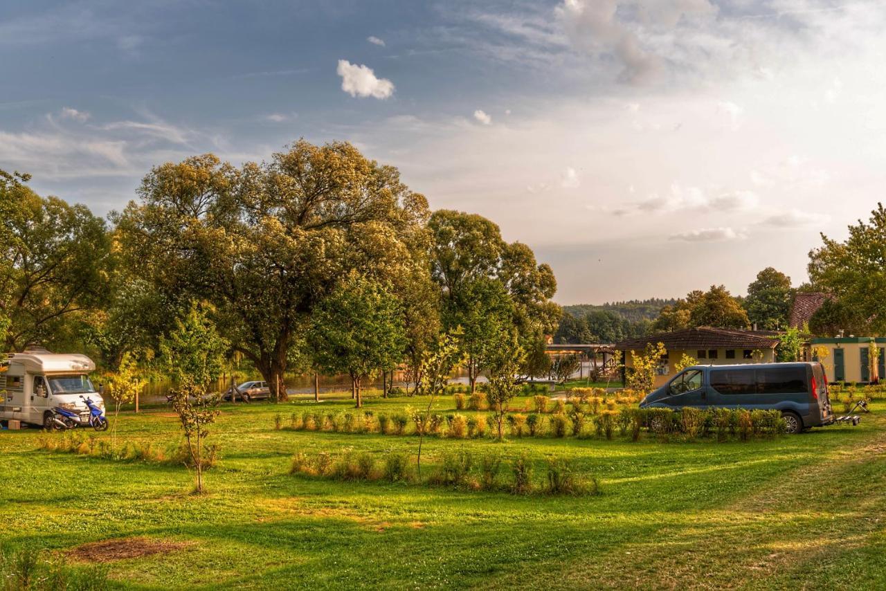Camping Prima Tyn nad Vltavou Exterior photo